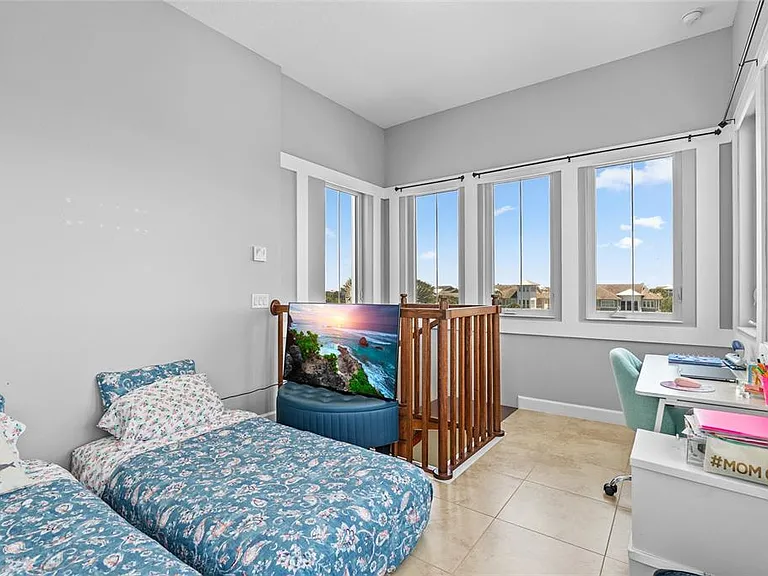 319 Compass Point Dr #201 — Photo 23