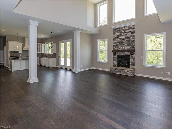 5th image of 4298 Gatwick Ln