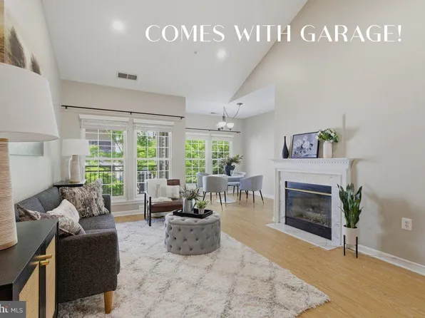 4139 Fountainside Ln Unit 302, Fairfax, VA 22030