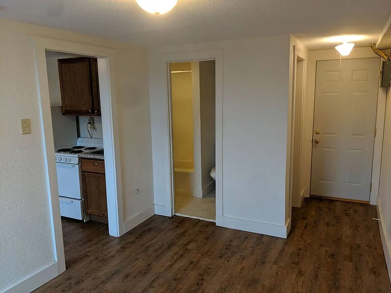 310 W Wisconsin Ave — Photo 4