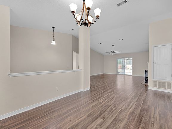 5th image of 9033 Bluebay Ln