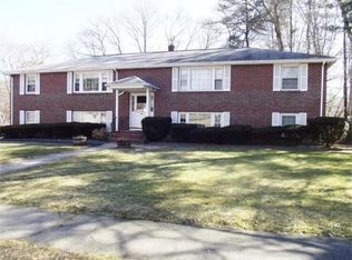 120 Mary Ln APT 4, Bridgewater, MA 02324