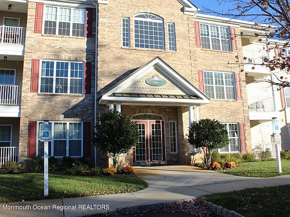 4th image of 118 Sophee Ln