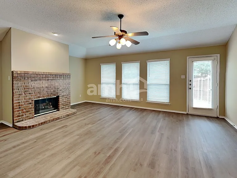 3999 Freedom Ln — Photo 8