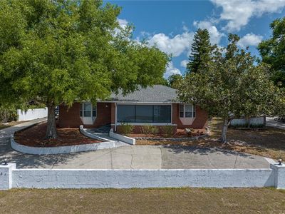 831 N Lake Howard Dr, Winter Haven, FL, 33881