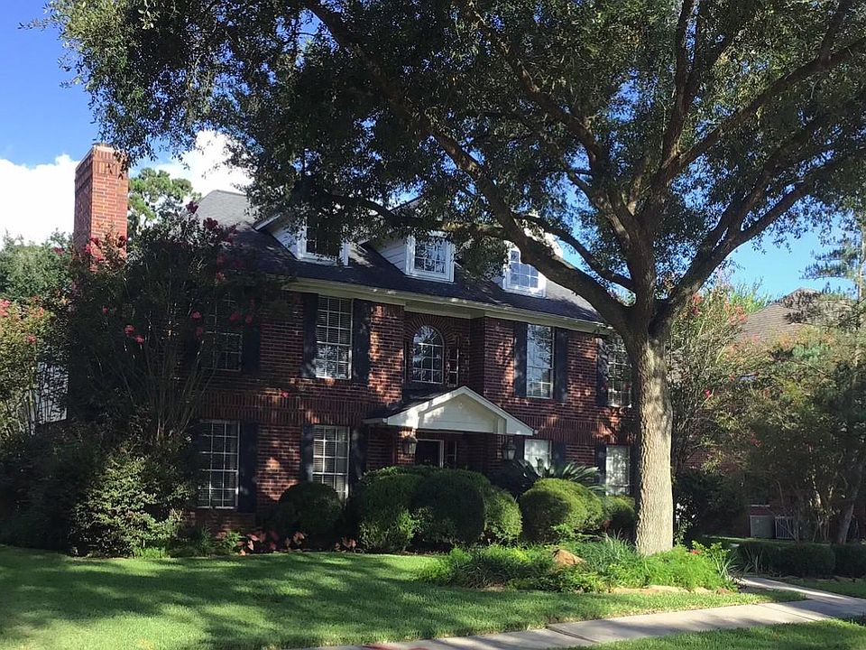 1st image of 4515 Parkleaf Dr