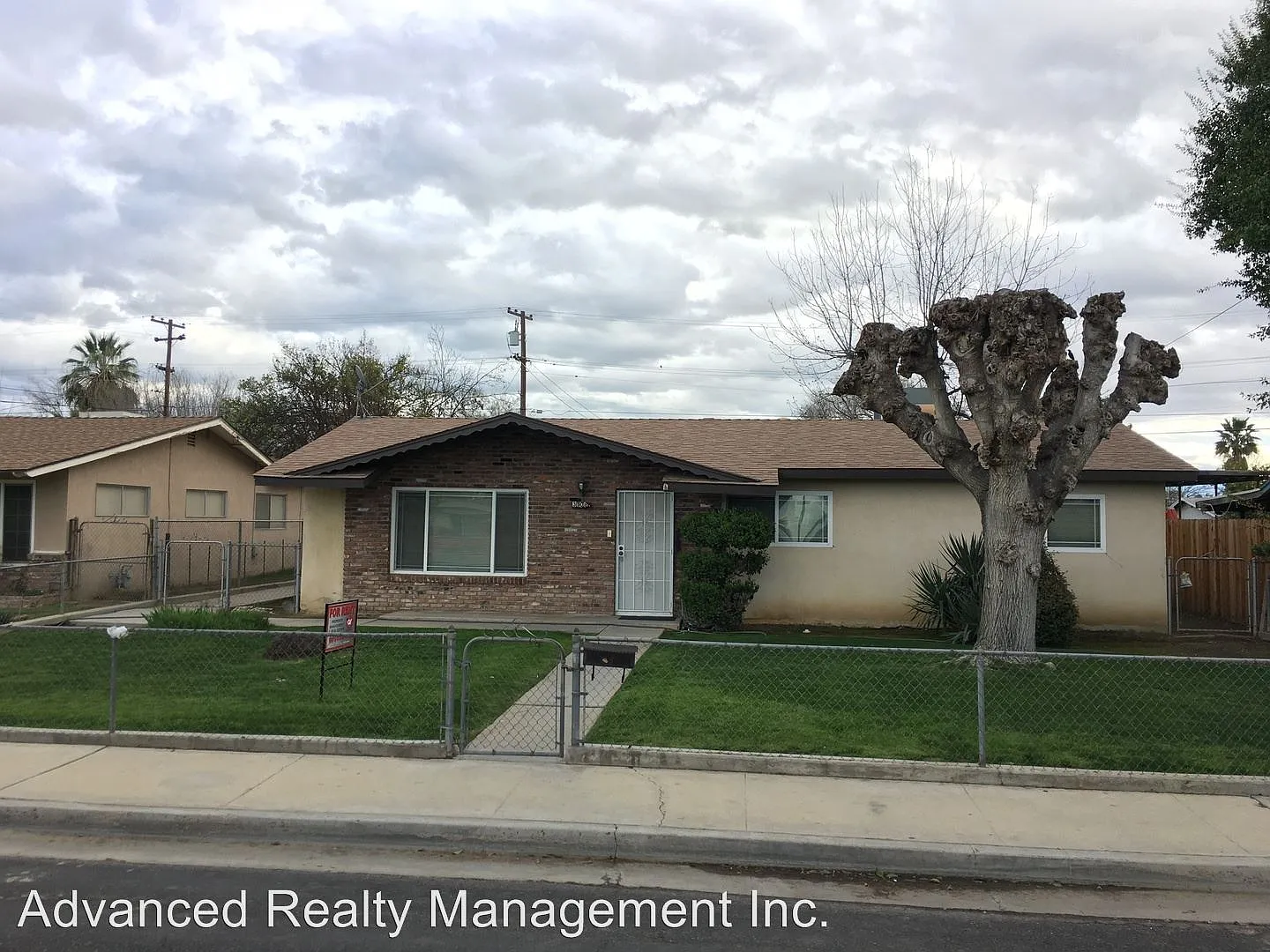 3108 Leonard St photo 1