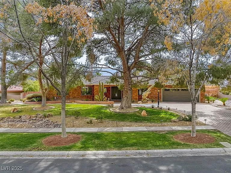 9 Quail Run Rd — Photo 3
