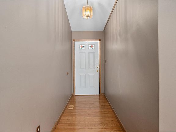 4th image of 15419 Bartlett Pear Dr