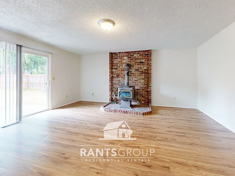 903 Tartan Dr SW — Photo 6