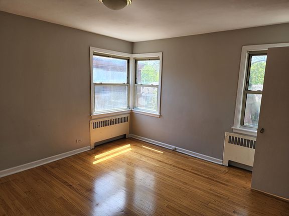 2nd image of 1510 N Harlem Ave APT 2N