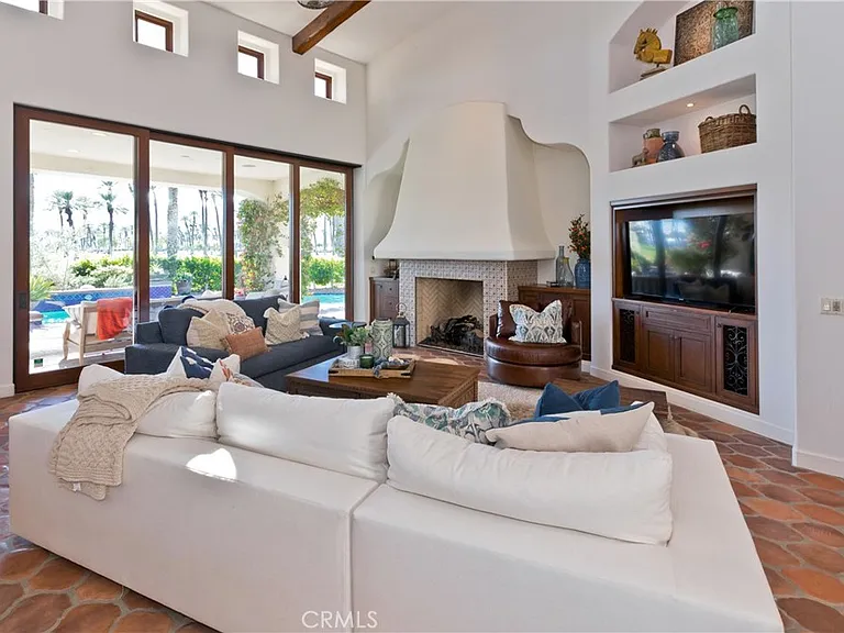 56145 Village Dr — Photo 13