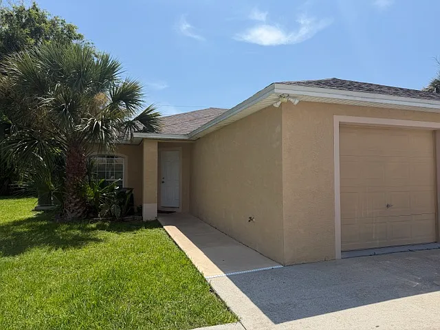 14 Coral Reef Ct N #A — Photo 1