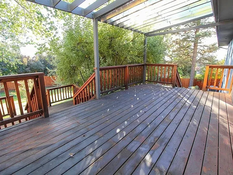 6716 Amber Ave — Photo 4
