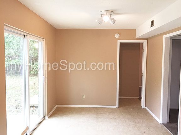 4th image of 7112 Glendora St