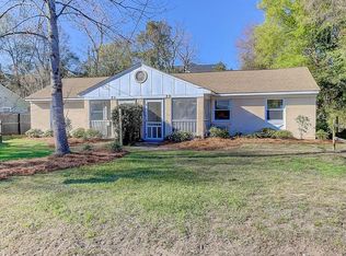 21 Vincent Dr, Mount Pleasant, SC 29464