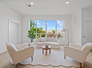 15-17 Avenue E #203, Bayonne, NJ 07002