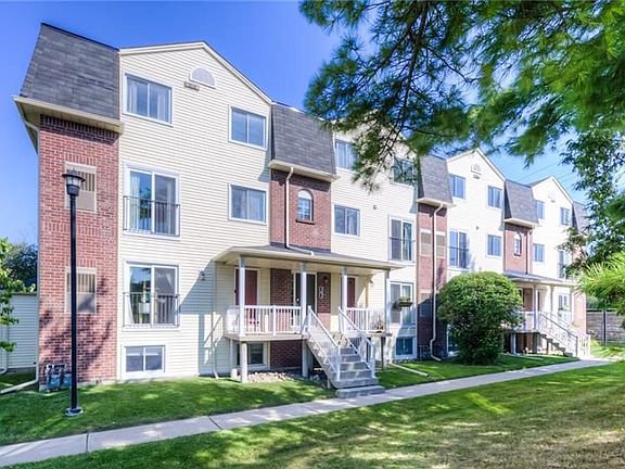 4th image of 460 Janefield Ave #228