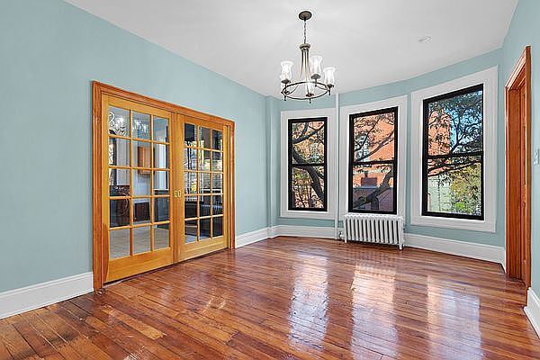 1st image of 412 15th St #2L