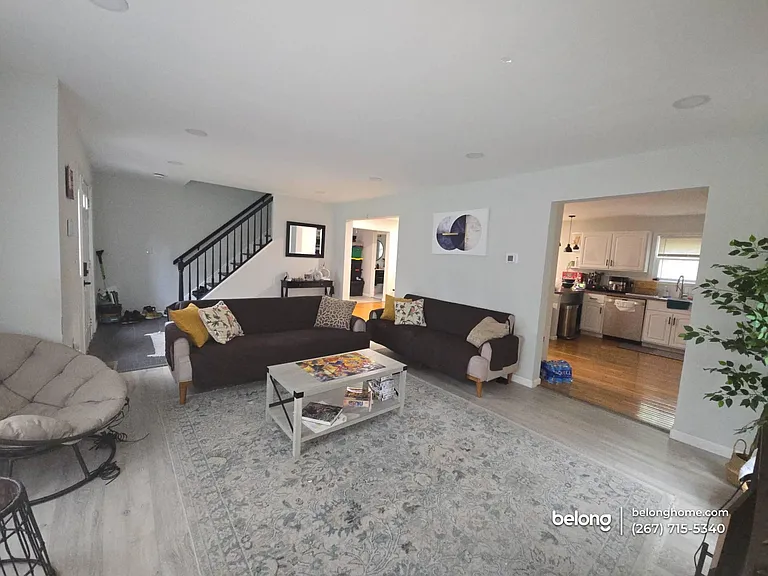 4140 Devon Dr — Photo 3