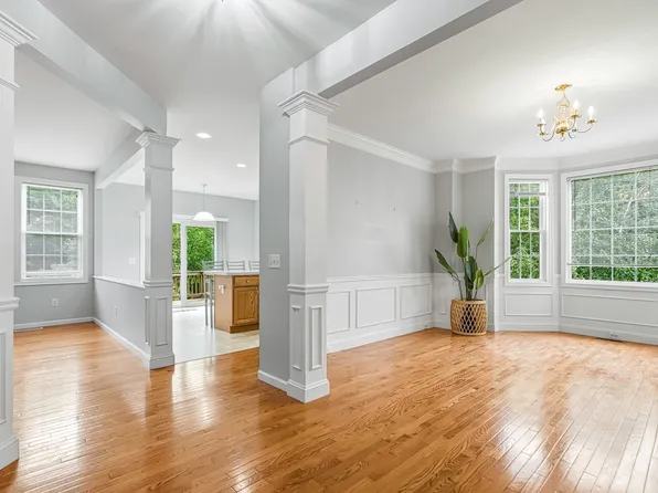 46 Tulip Cir Unit 46, South Grafton, MA 01560