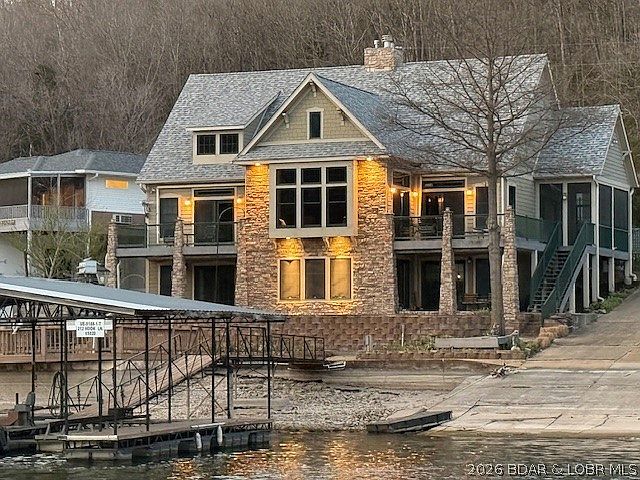 1st image of 212 Hook Ln