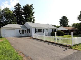 6 Malone Dr, Bloomfield, CT 06002