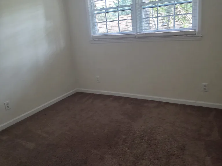 4500 Shannon Blvd — Photo 10
