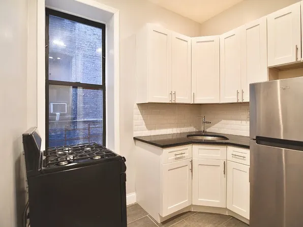 573 West 159th Street image 2 of 5