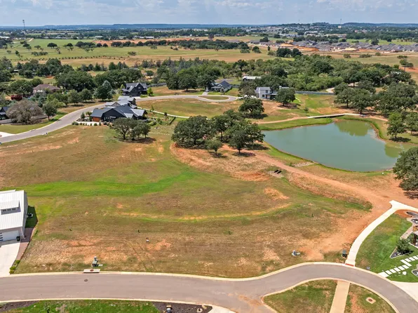 110/112 Baume Ct, Fredericksburg, TX 78624