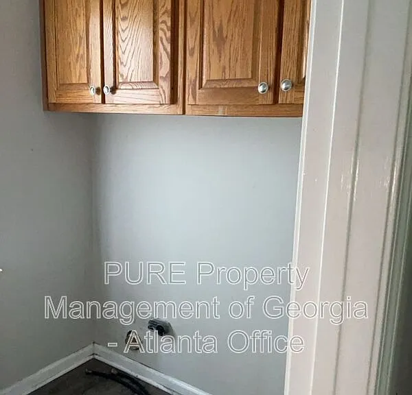 27 N Hampton Dr — Photo 12