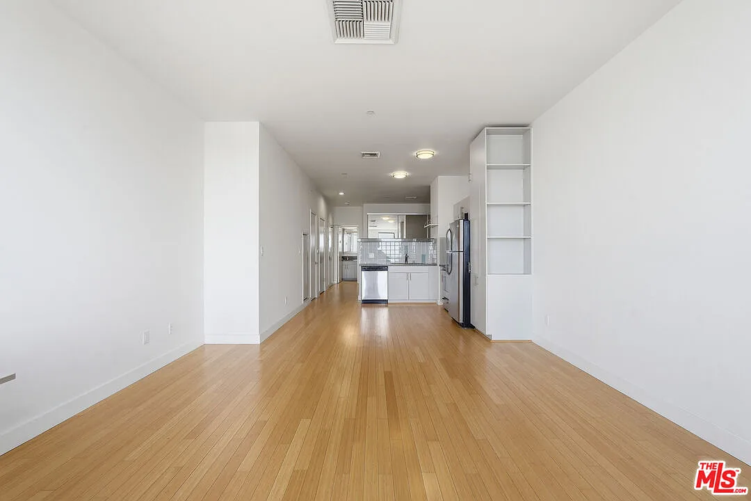 1 bed, 1.0 bath, 710 sqft, $2,400 — Photo 4