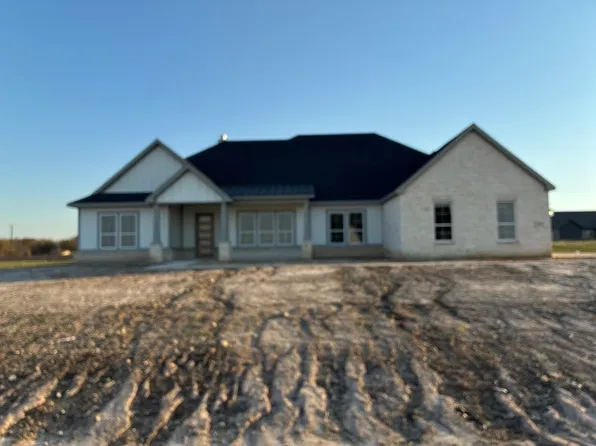 12405 Crystal Dr, Krum, TX 76249