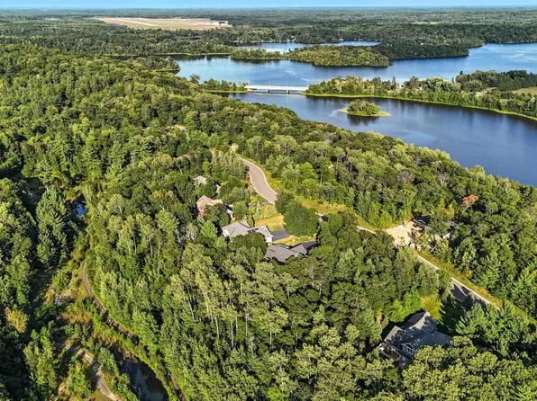 15858 Old Stonebridge Trl, Brainerd, MN 56401