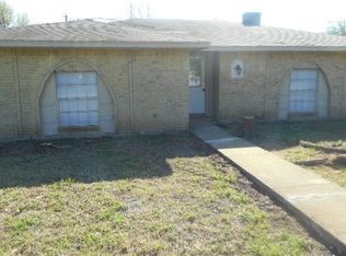 2714 Oakmont Dr, Lancaster, TX 75134