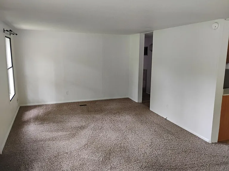 2074.5 Willeys Lake Rd — Photo 20