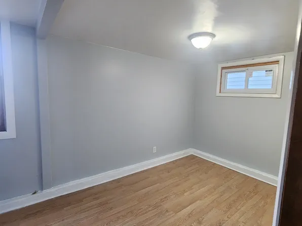 2861 S Farrell St, Chicago, IL 60608