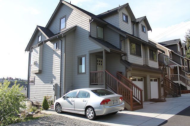 3054A 31st Ave W