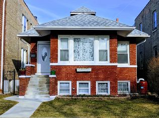 2933 N Harding Ave, Chicago, IL 60618