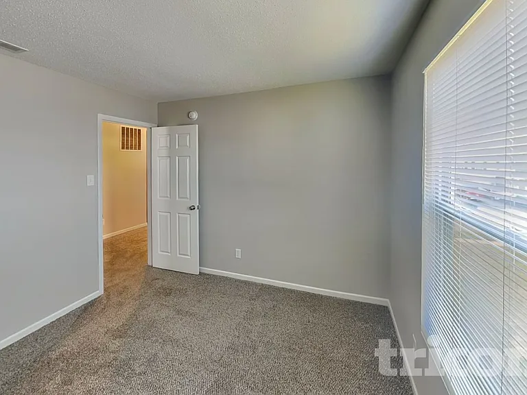 3222 Black Forest Ln — Photo 13