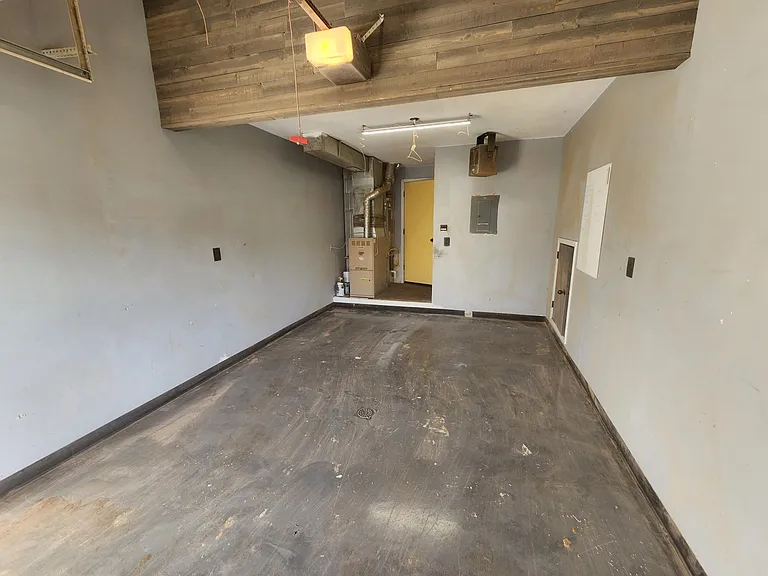 11931 Copper Mountain Dr — Photo 6