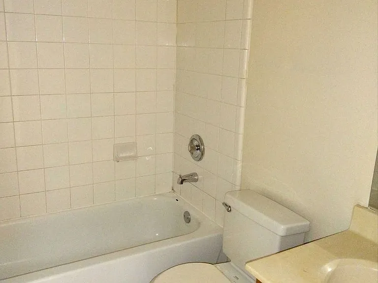 1504 Windward Dr — Photo 7
