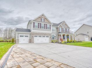 2296 Pendleton Ct, Avon, OH 44011