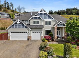 8205 172nd Ave E, Sumner, WA 98390