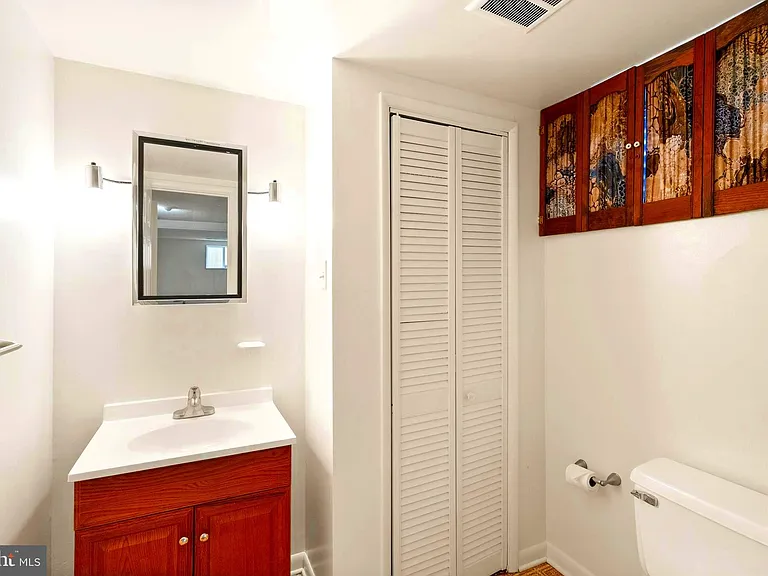 7109 Davis Ct — Photo 41