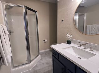 896 Thrush Rd UNIT 1A, Lake Ozark, MO 65049