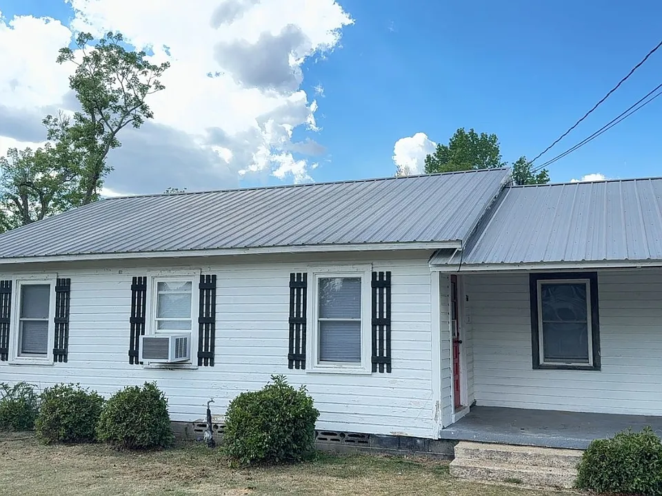 304 Glenn St