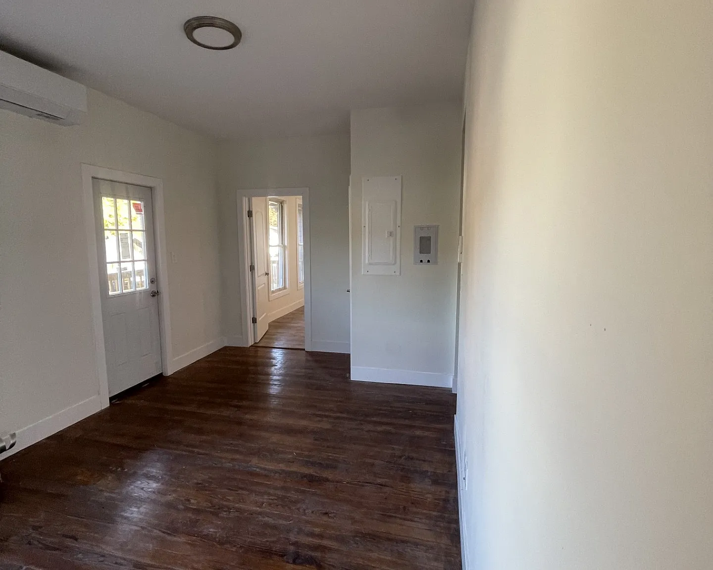 3 bed, $2,400 — Photo 3