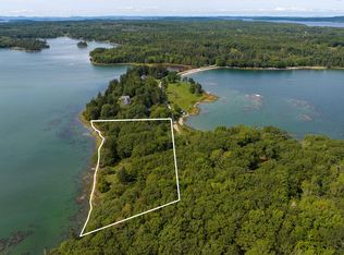 105 Oak Point Rd, Deer Isle, ME 04627