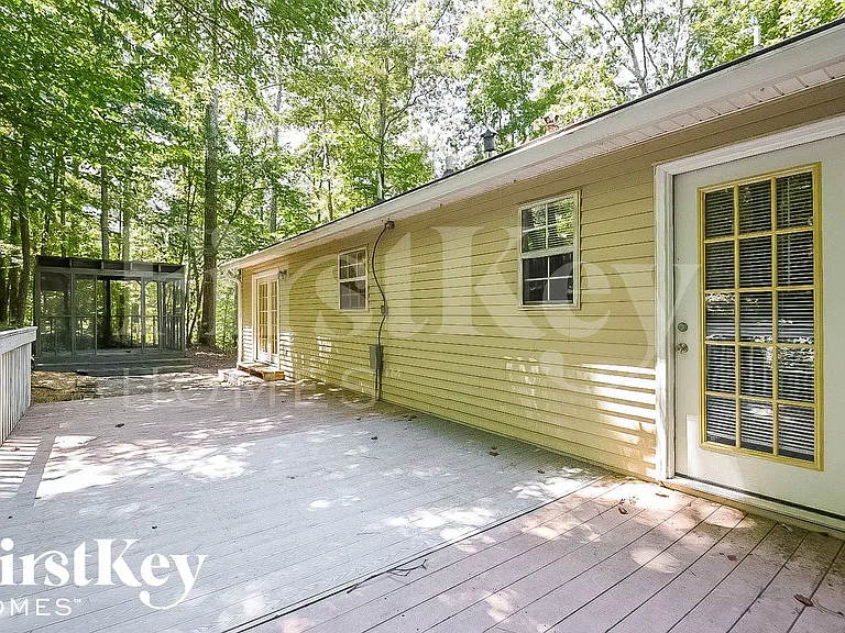 3954 Rock Mill Pkwy — Photo 14
